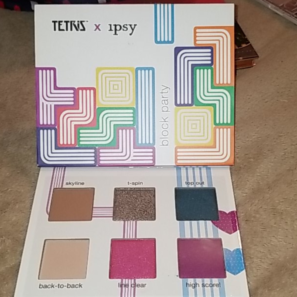 TETRIS™ X IPSY
Block Party 6 Eyeshadow Palette